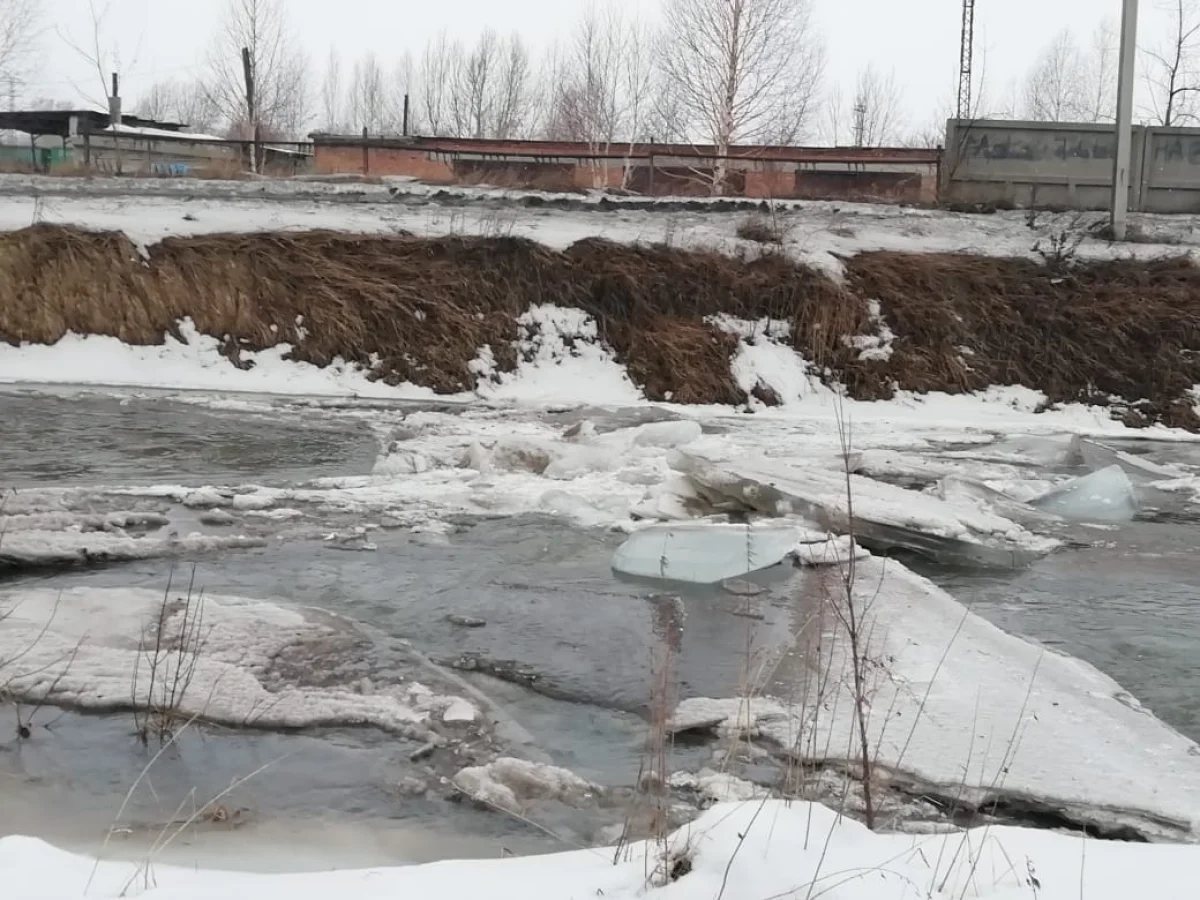 Из-за аварии поднялся уровень воды в канале в ВКО