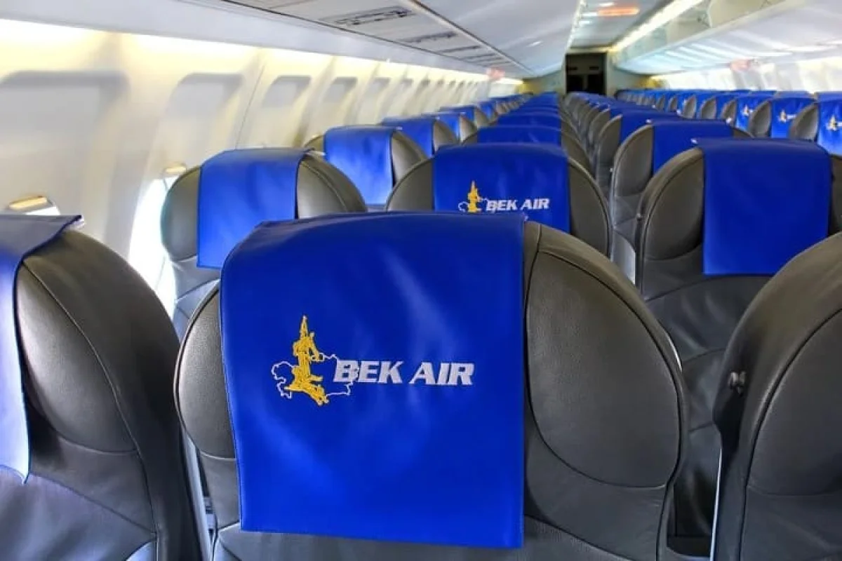 Казахстанцам рекомендуют не покупать билеты Bek Air