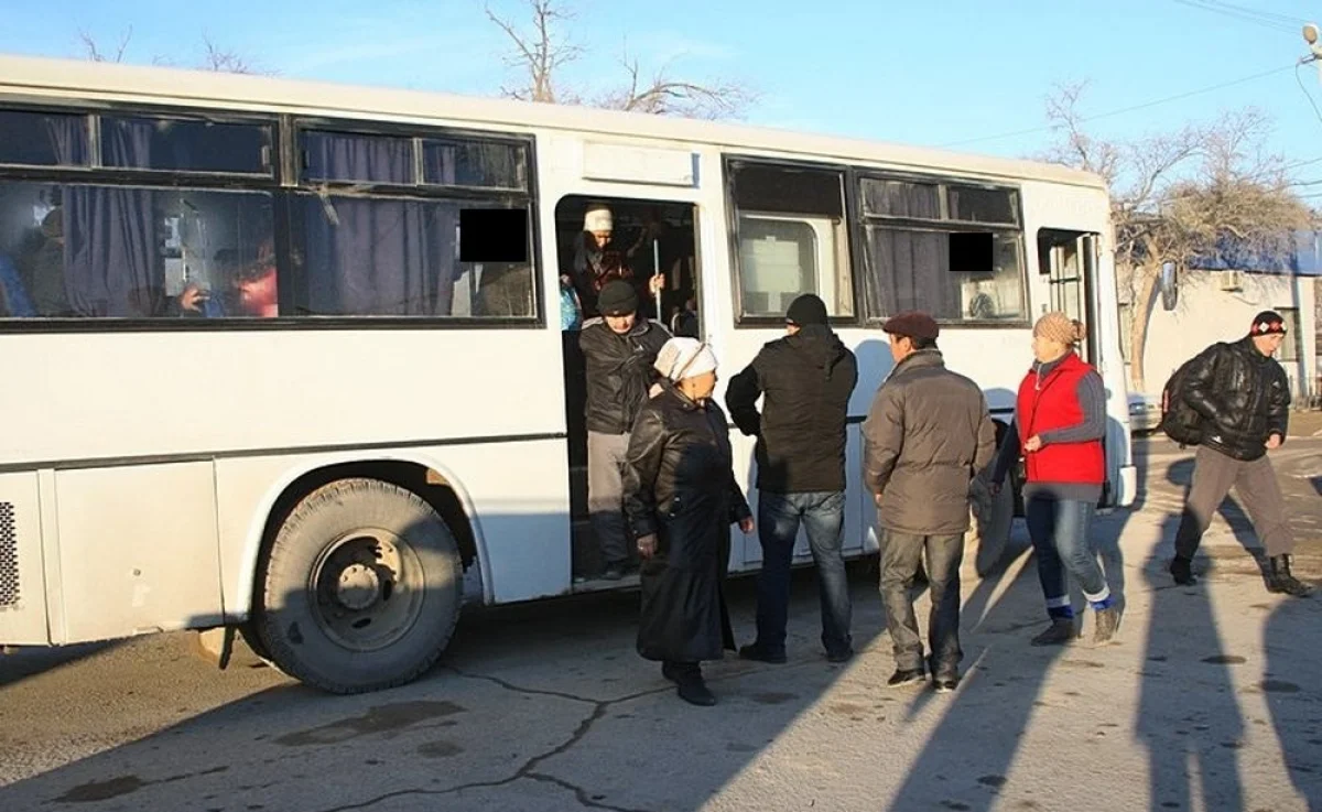 Кондукторы выгоняют льготников из автобусов в Актау