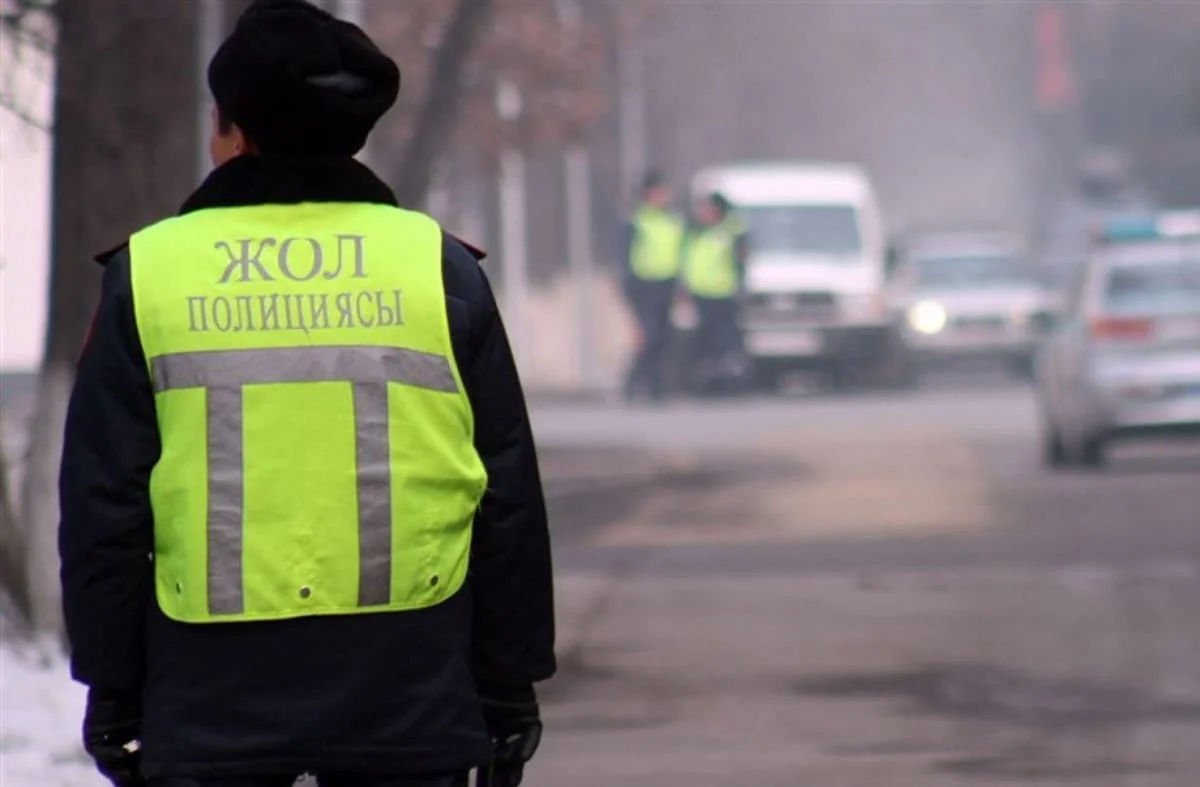 Патрульного полицейского поймали на взятке в Восточно-Казахстанской области