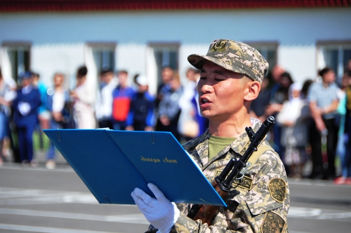 Воинский призыв приостановили в Казахстане