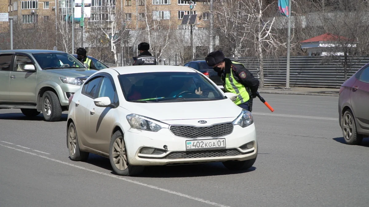 В Нур-Султане за нарушение режима карантина машины будут забирать на штрафстоянку