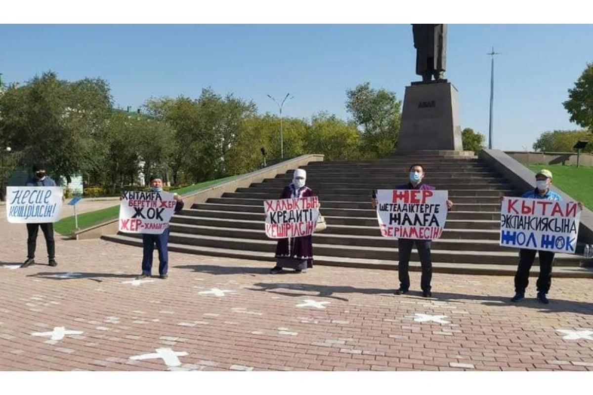 В Алматы, Караганде, Актобе и Семее прошли согласованные митинги