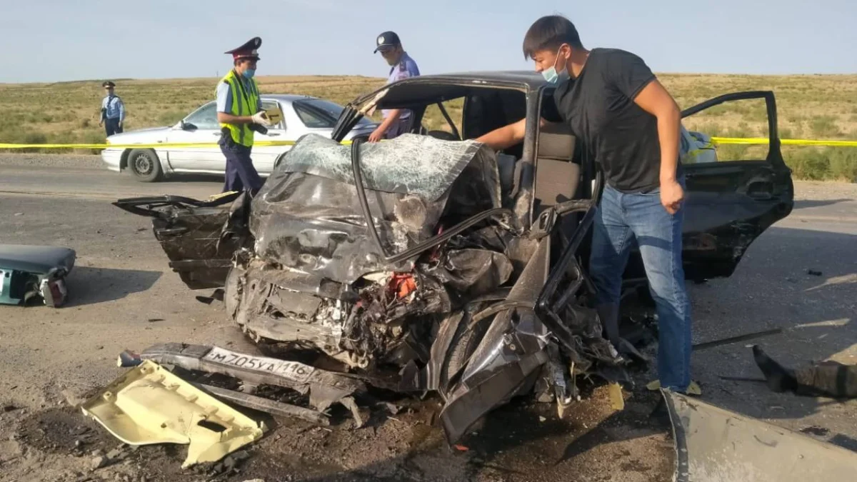 Три человека погибли в ДТП в Туркестанской области