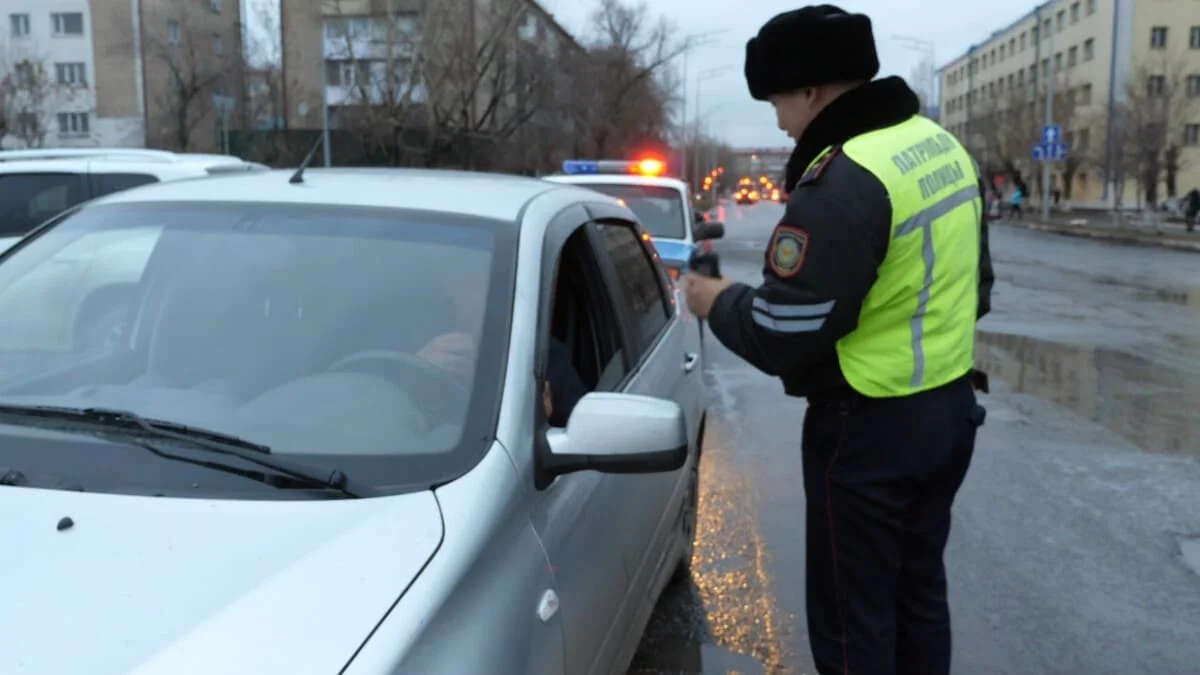 Старые штрафы за отсутствие прав или техпаспорта казахстанцам можно не платить