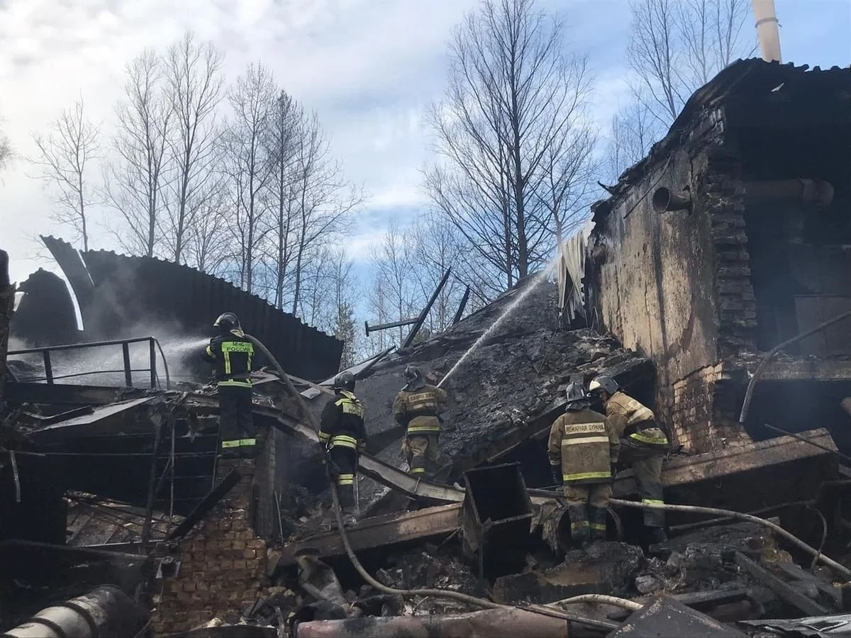 16 человек погибли при взрыве на заводе в России