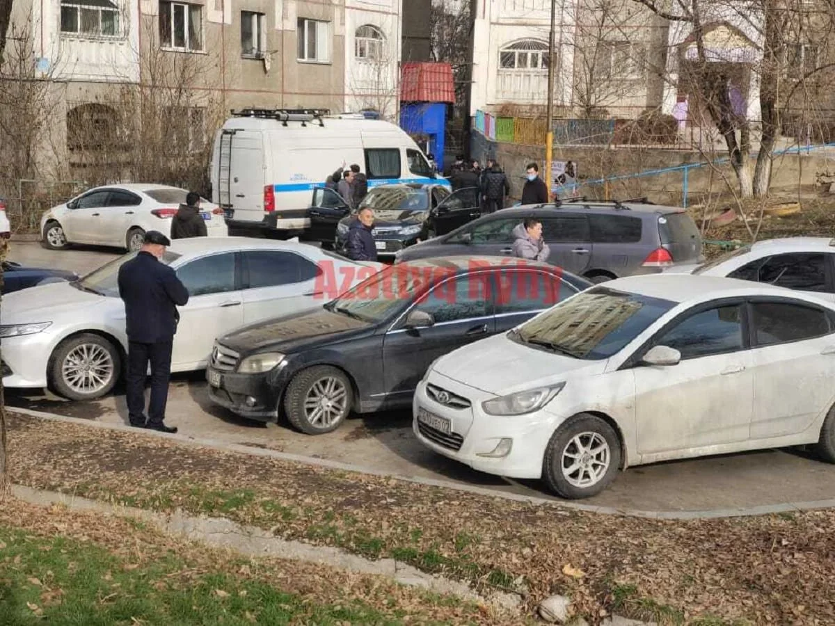 «Снимали квартиру в аренду»: полицейский начальник рассказал о погибшей семье в Алматы