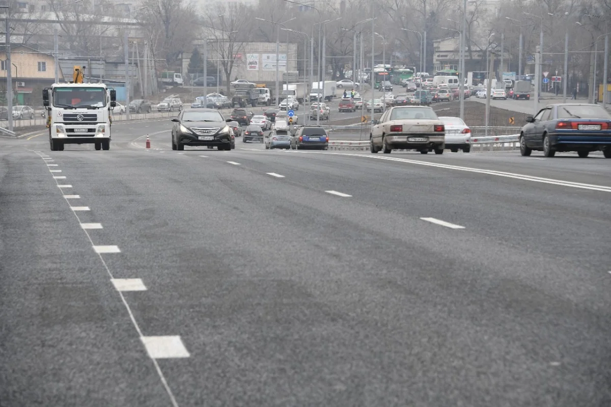 Движение на крупной транспортной развязке запустили в Алматы