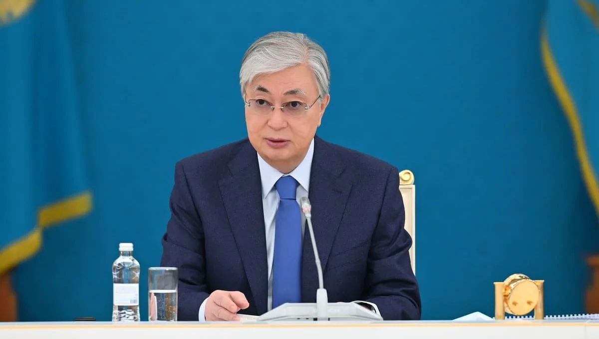 Токаев поручил подготовить пакет мер поддержки предприятий и населения