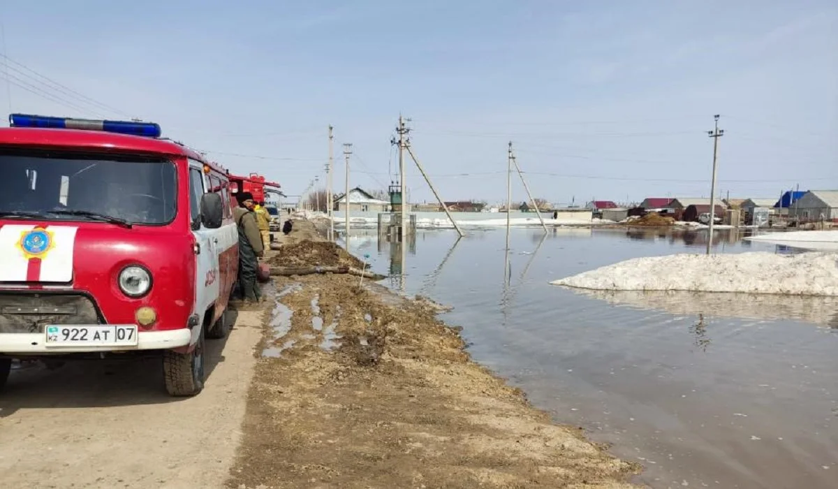 Паводки в Казахстане: в МЧС представили сводку