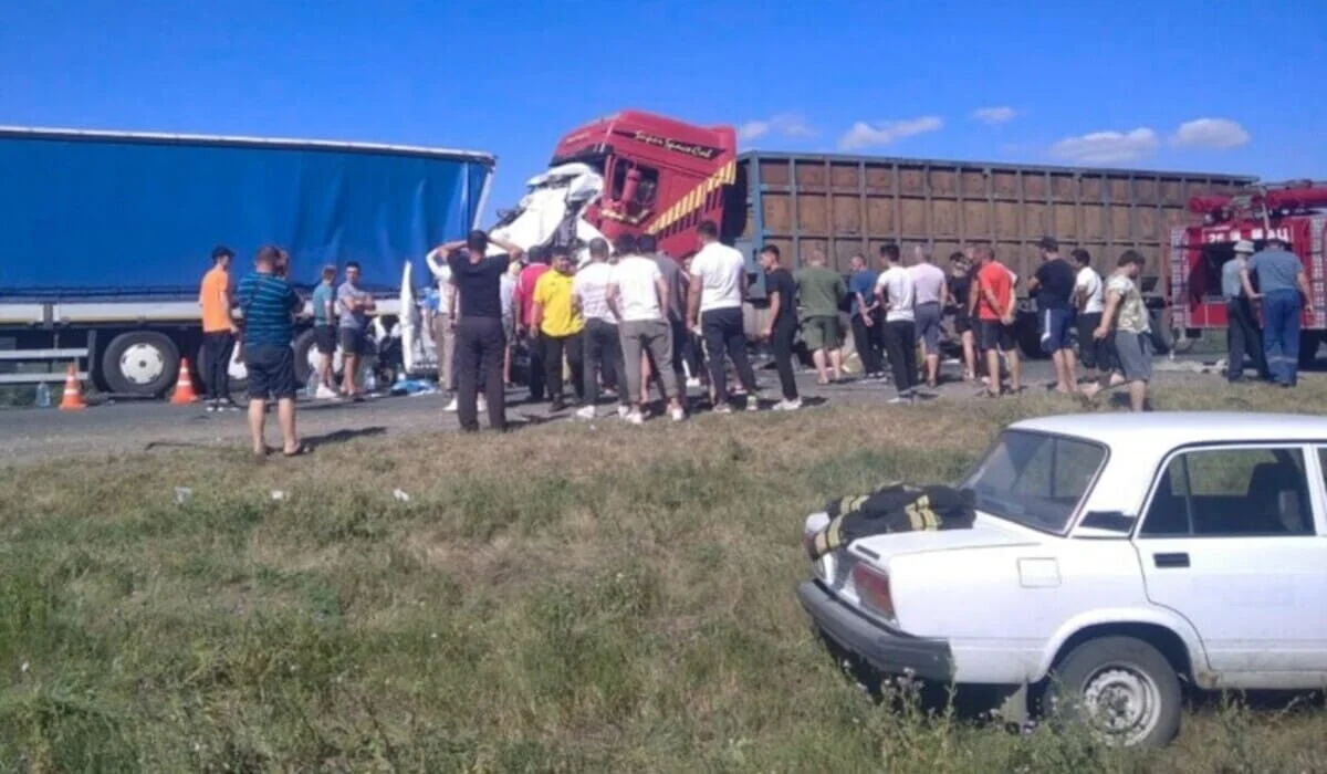 Токаев выразил соболезнования Жапарову в связи с гибелью кыргызстанцев в России