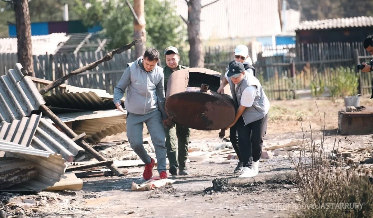 В Аулиекольском районе работают более 300 волонтеров «Жастар Рухы» партии «AMANAT»