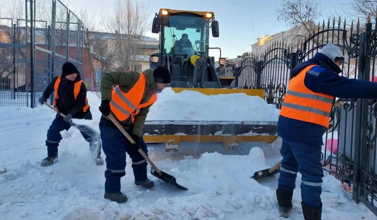 С начала зимы из Астаны вывезли свыше двух миллионов кубометров снега