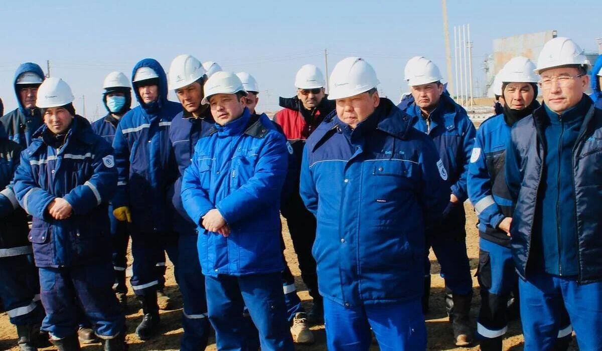 Кандидаты в депутаты от партии «Ауыл» встретились с нефтяниками в Атырауской области