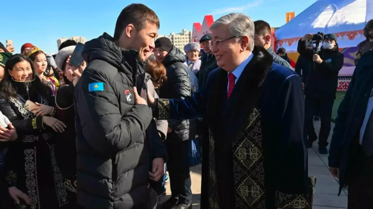 «Молодец. Так держать!»: Токаев встретился с Шавкатом Рахмоновым