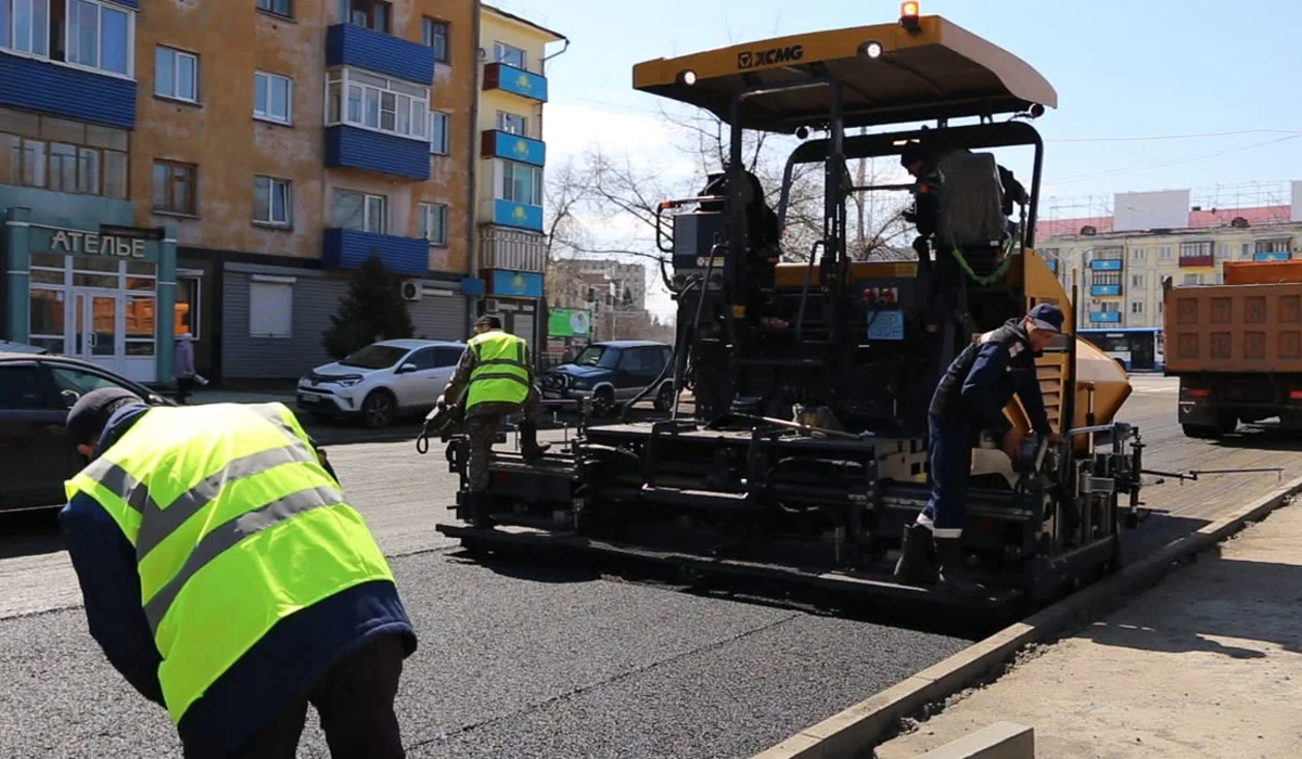 Отремонтировали 18 улиц, залатали 6 500 ям: новый подход к дорожным работам ввели в Усть-Каменогорске