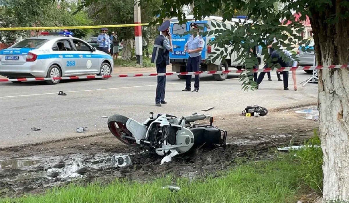 Два жутких ДТП с погибшими произошли в один день и на одной улице в Уральске