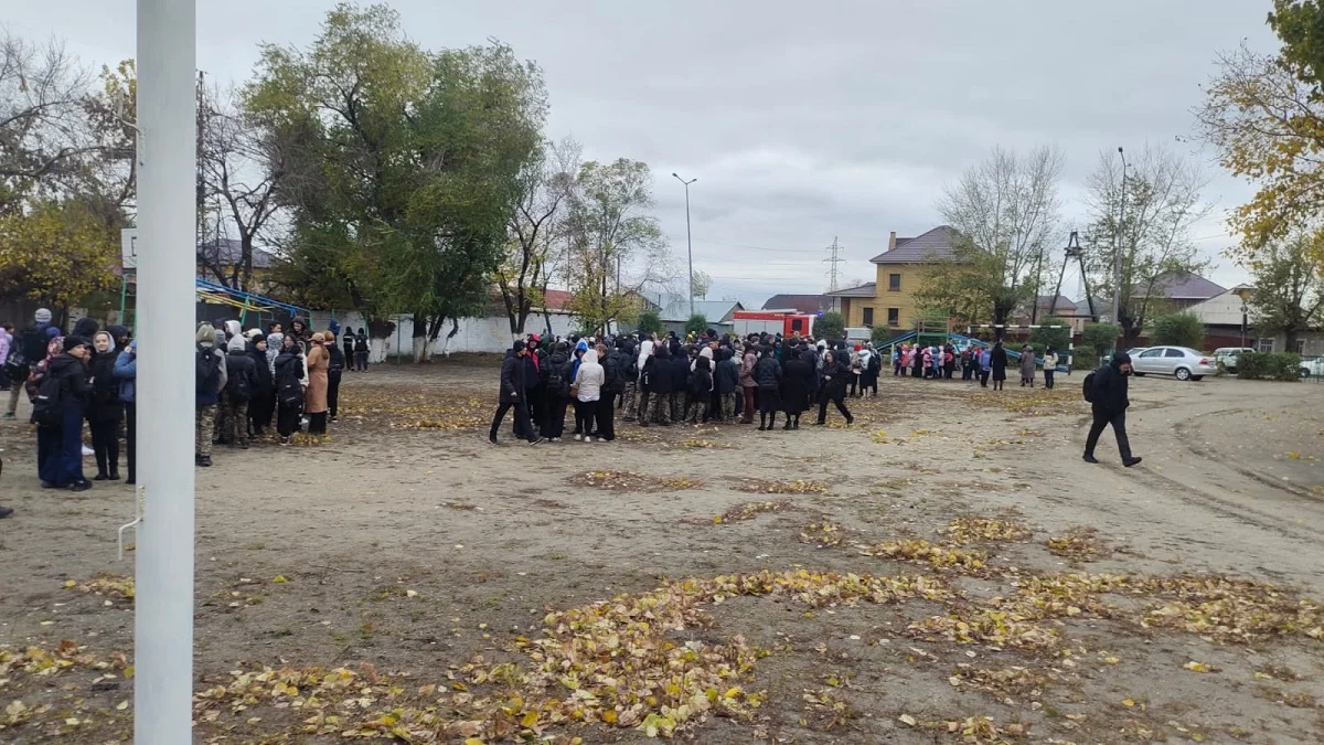 Массовая эвакуация школьников произошла в Семее