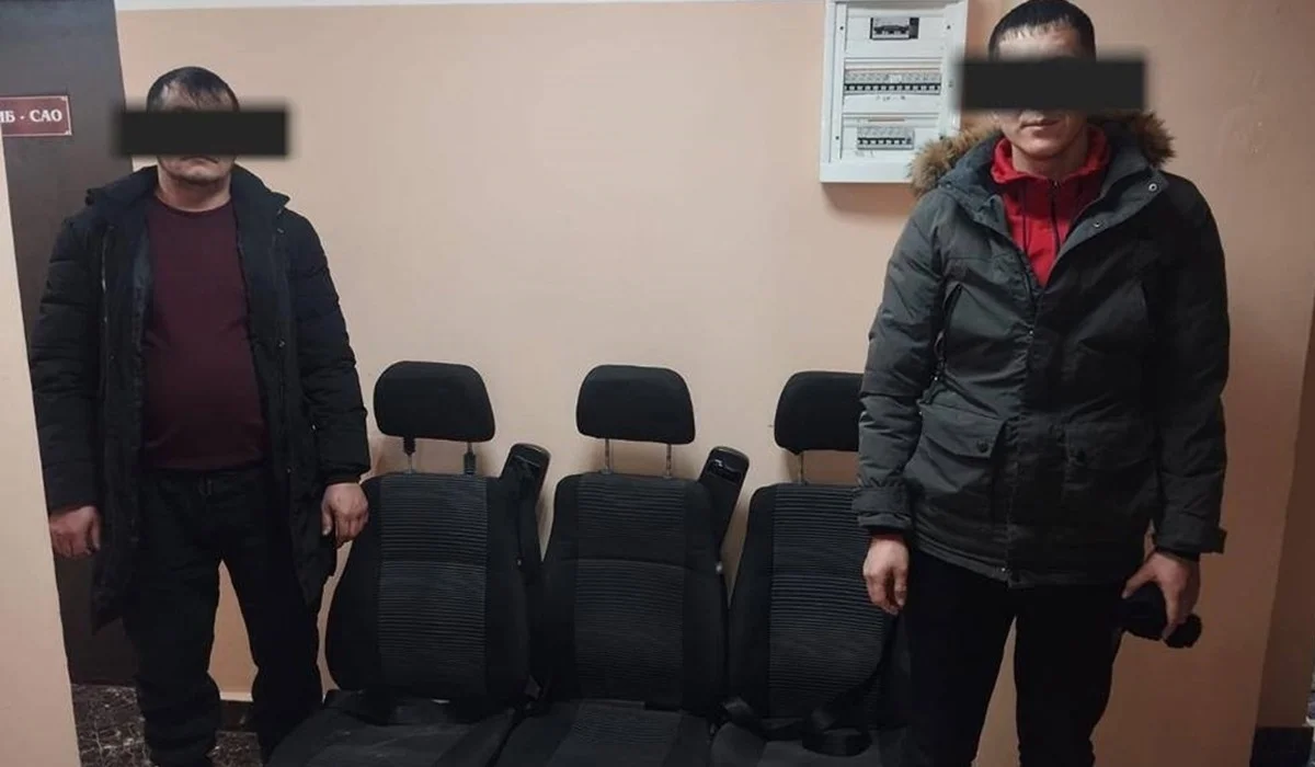 Сотрудник автопарка продал сиденья из автобусов в Алматы