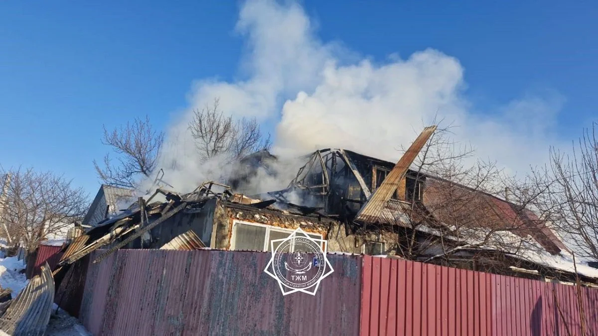 Человек погиб при пожаре в Абайской области