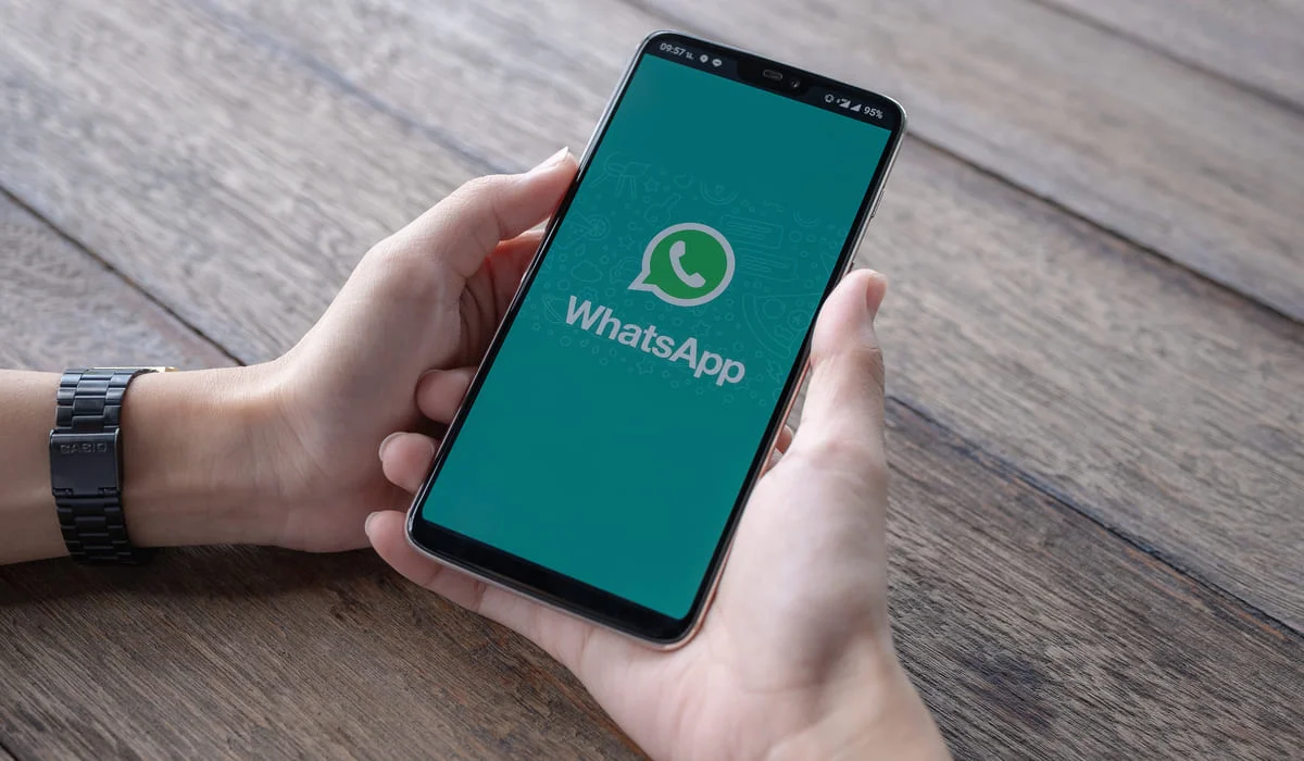 Казахстанец потерял 10 миллионов тенге, ответив на звонок в WhatsApp