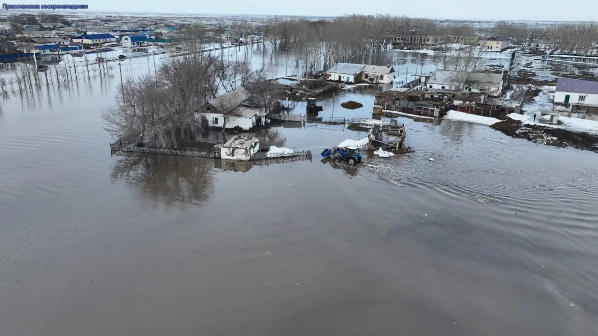 «Народ в панике»: село в Костанайской области утопает в воде