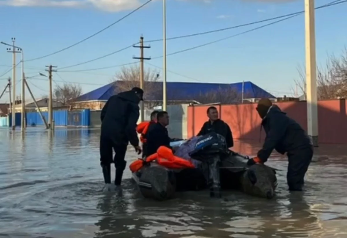 Больше 28 тысяч человек эвакуированы из Кульсары (ВИДЕО)