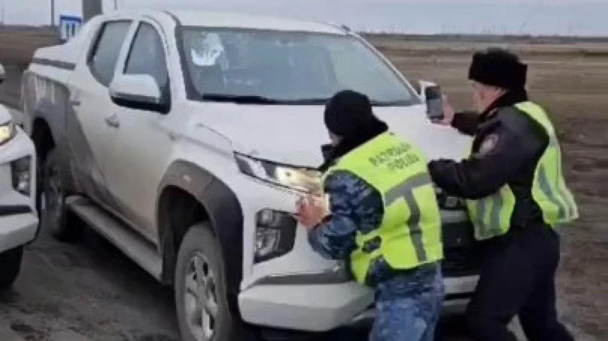 Водитель пытался протаранить полицейских на внедорожнике в Костанайской области