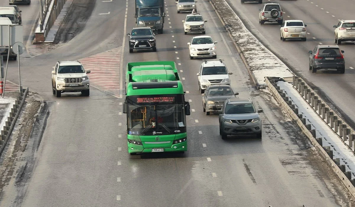 Пожилая алматинка скончалась под колесами автобуса