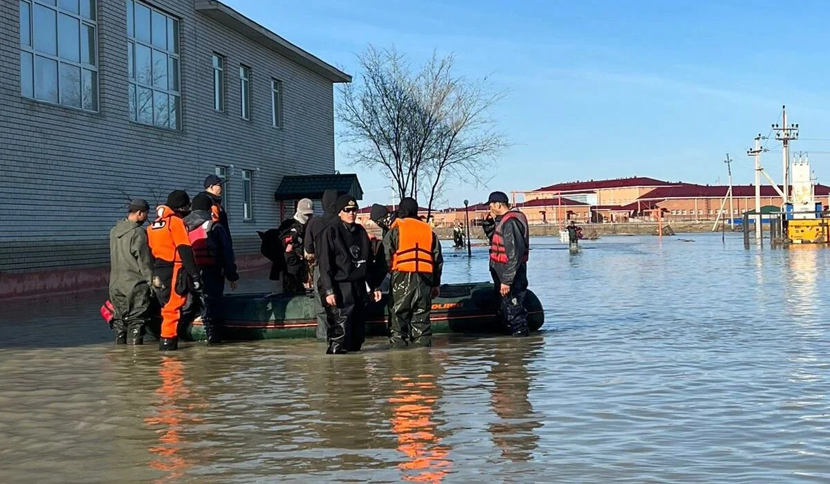 Выехали к своему дому: тело сына погибшего мужчины нашли в Кульсары