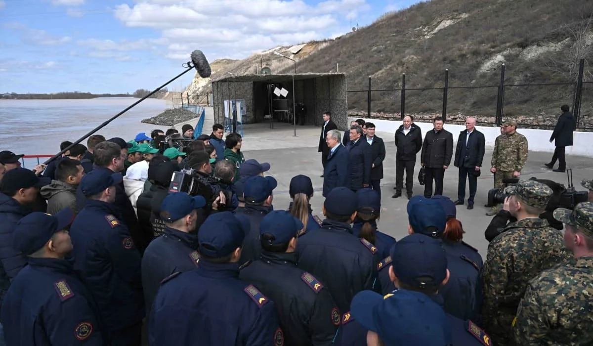 Токаев встретился со спасателями, волонтерами и бизнесменами СКО (ФОТО)