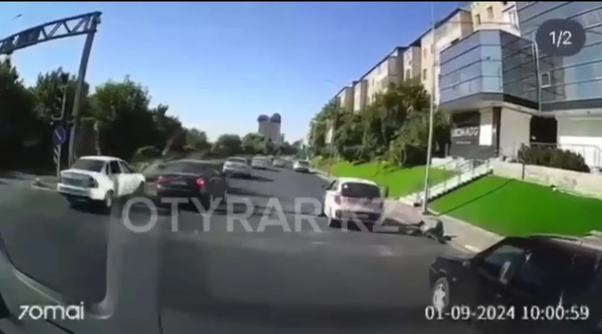 Полицейского ранили ножом в Шымкенте (ВИДЕО)