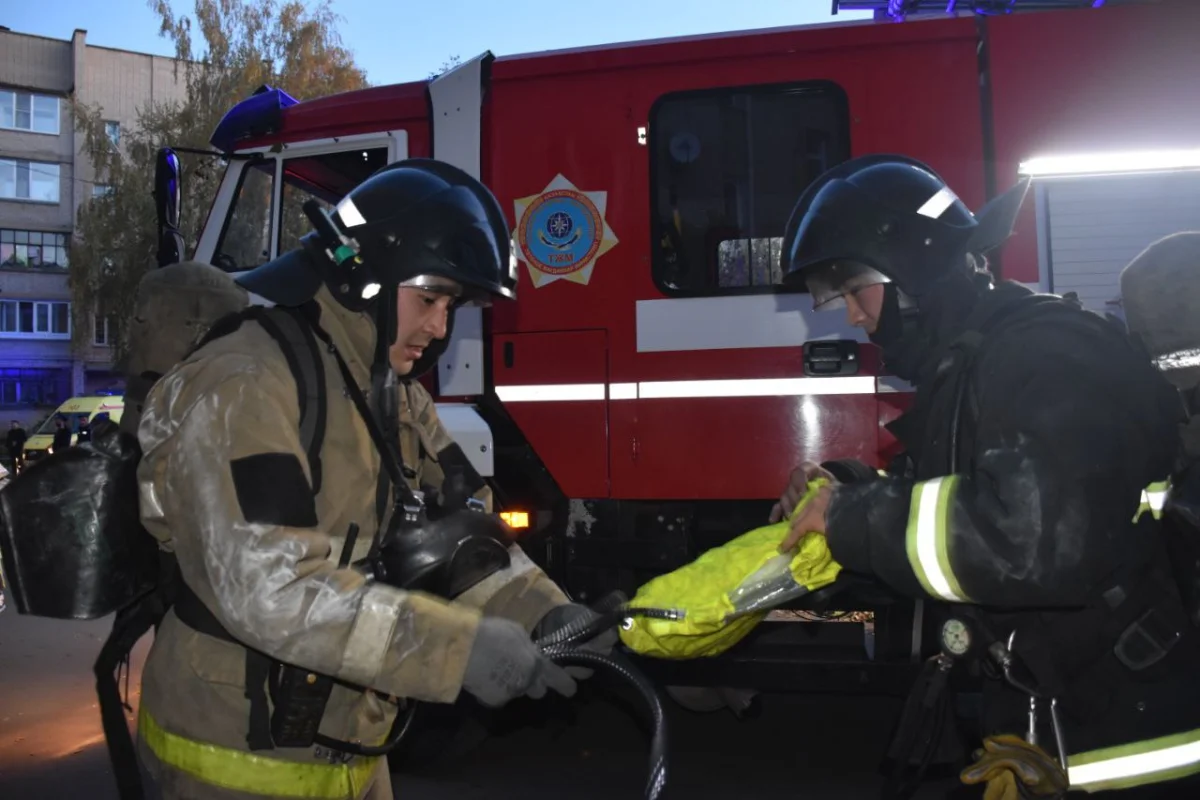 Огнеборцы Петропавловска спасли 16 человек во время пожара