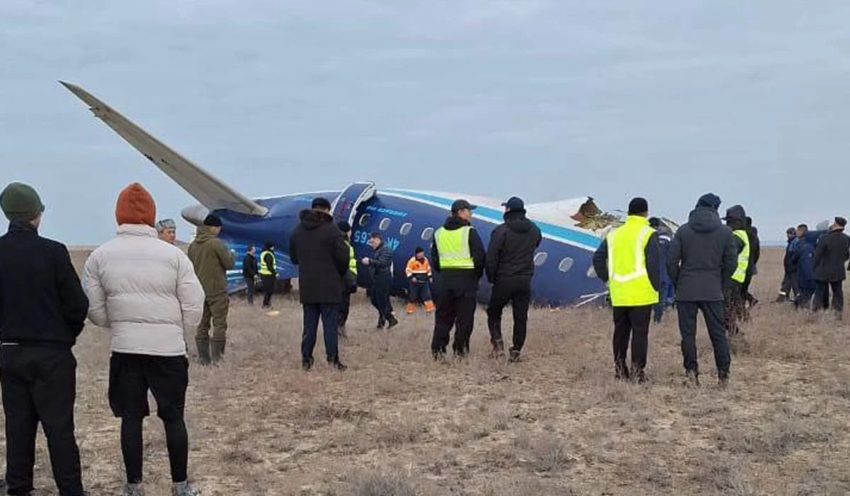 12 человек доставили в больницу Актау с места крушения самолета