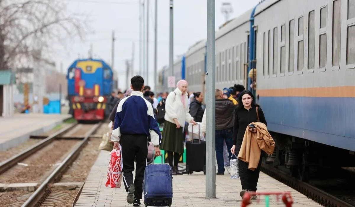 Дополнительные поезда и вагоны запустит на мартовские праздники КТЖ