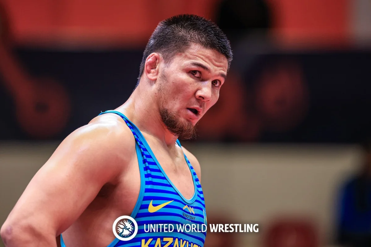 Болат Сакаев завоевал серебро на Чемпионате Азии по вольной борьбе