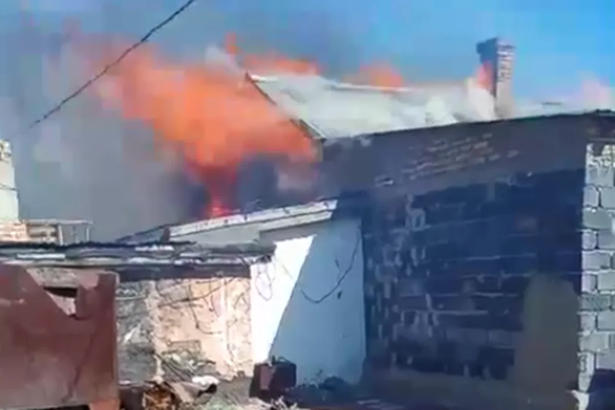 Трое детей едва не сгорели заживо в Карагандинской области (ВИДЕО)