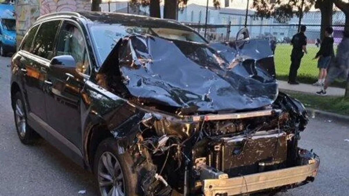 Автомобиль въехал в толпу в Ванкувере: стали известны подробности