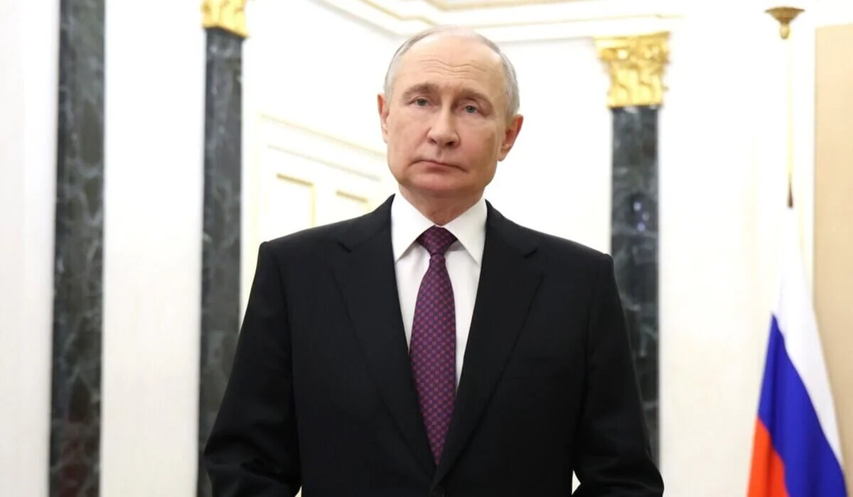 Путин объявил перемирие в дни 80-летия Победы