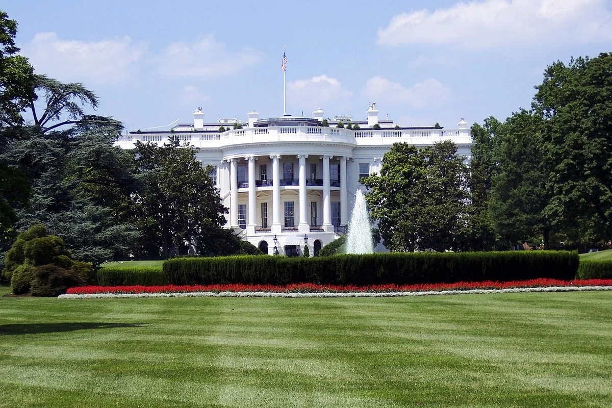 Дональд Трамп уволил советника по нацбезопасности Майка Уолца на фоне скандала
