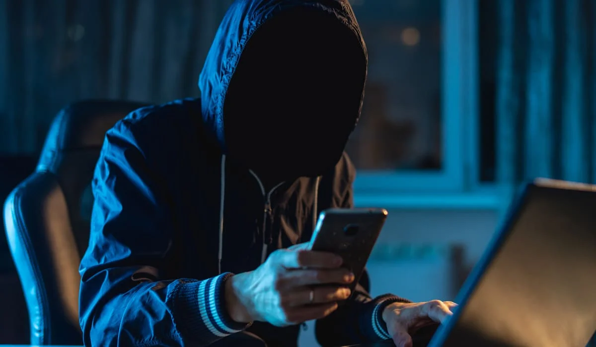 Вернуть деньги обманутой интернет-мошенниками казахстанке помогли полицейские