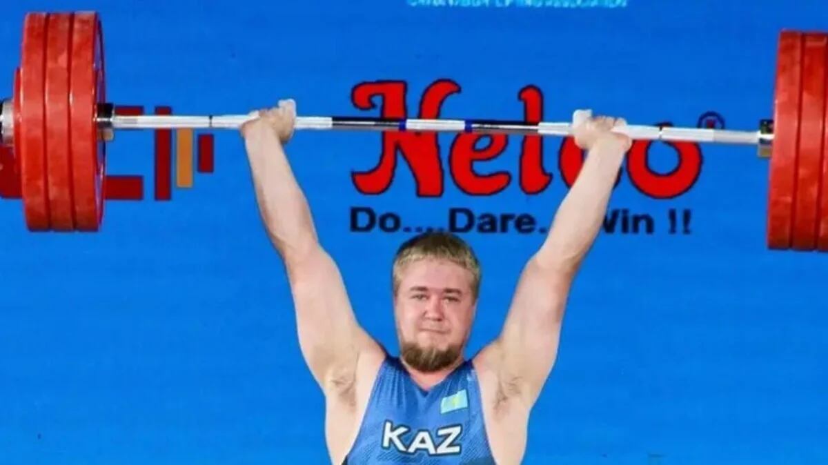 Казахстанский спортсмен завоевал медаль на чемпионате Азии по тяжелой атлетике