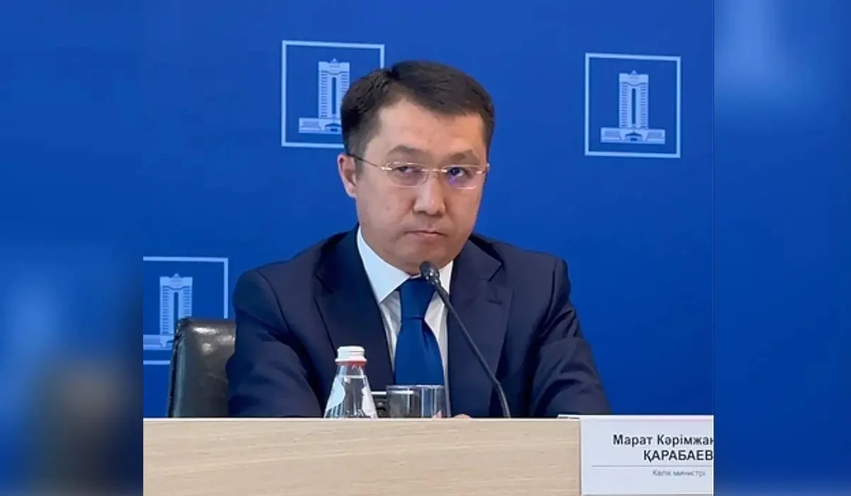 Токаев объявил выговор министру транспорта Марату Карабаеву