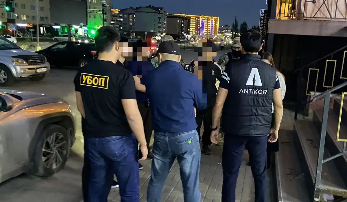 «Сотрудник Антикора» угрожал бизнесмену и требовал миллионы тенге