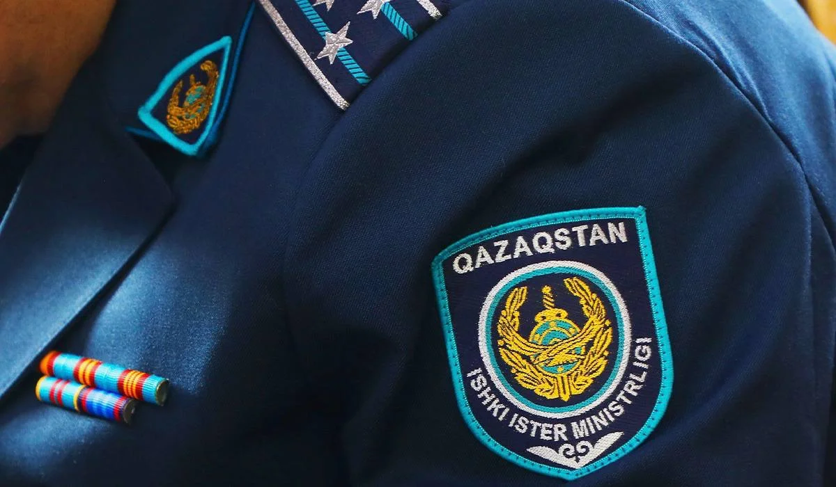 Высокопоставленного полицейского задержали на юге Казахстана