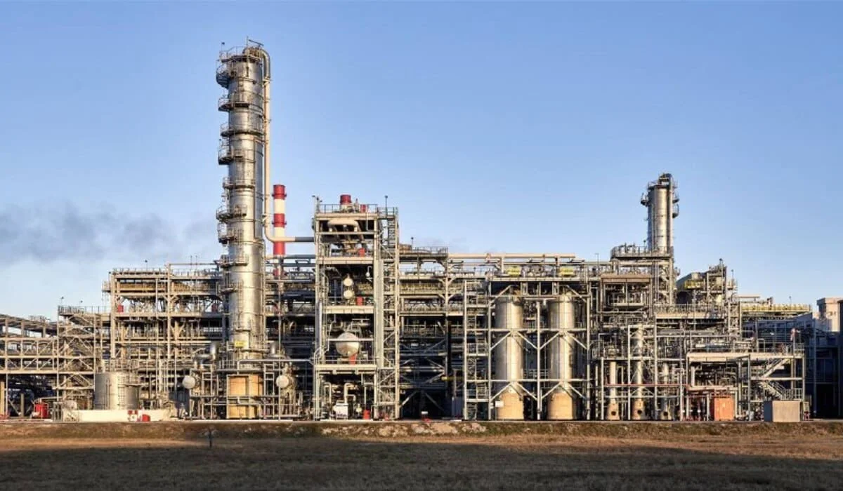Павлодарский нефтехимический завод приостановит работу на месяц