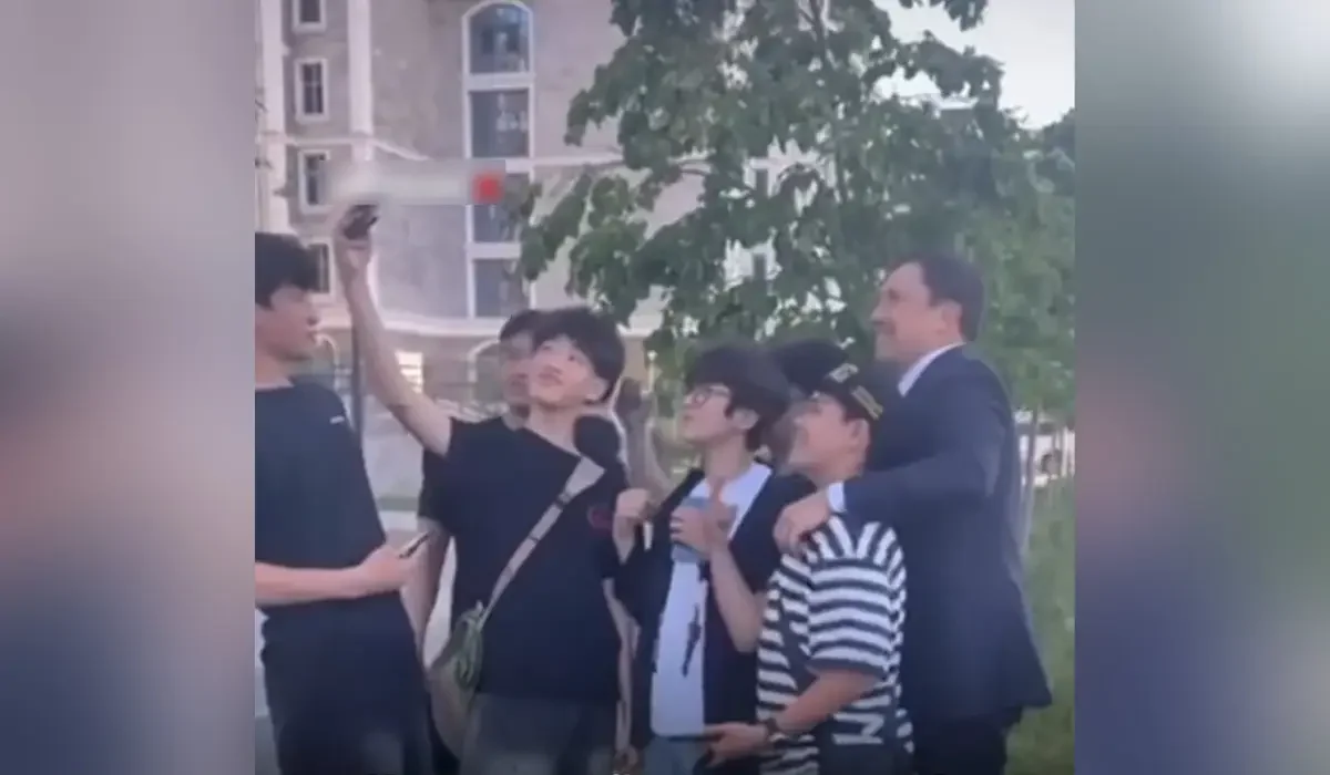 «Гена, мы тебя любим»: встреча Головкина с фанатами стала вирусной в Сети (ВИДЕО)