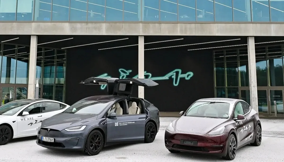 Продажи Tesla резко упали в странах Евросоюза