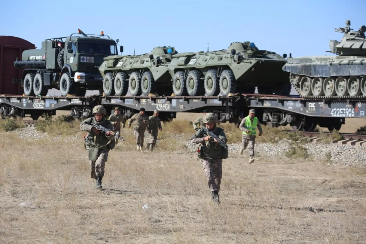 «Выдвижение военной техники»: Минобороны обратилось к казахстанцам