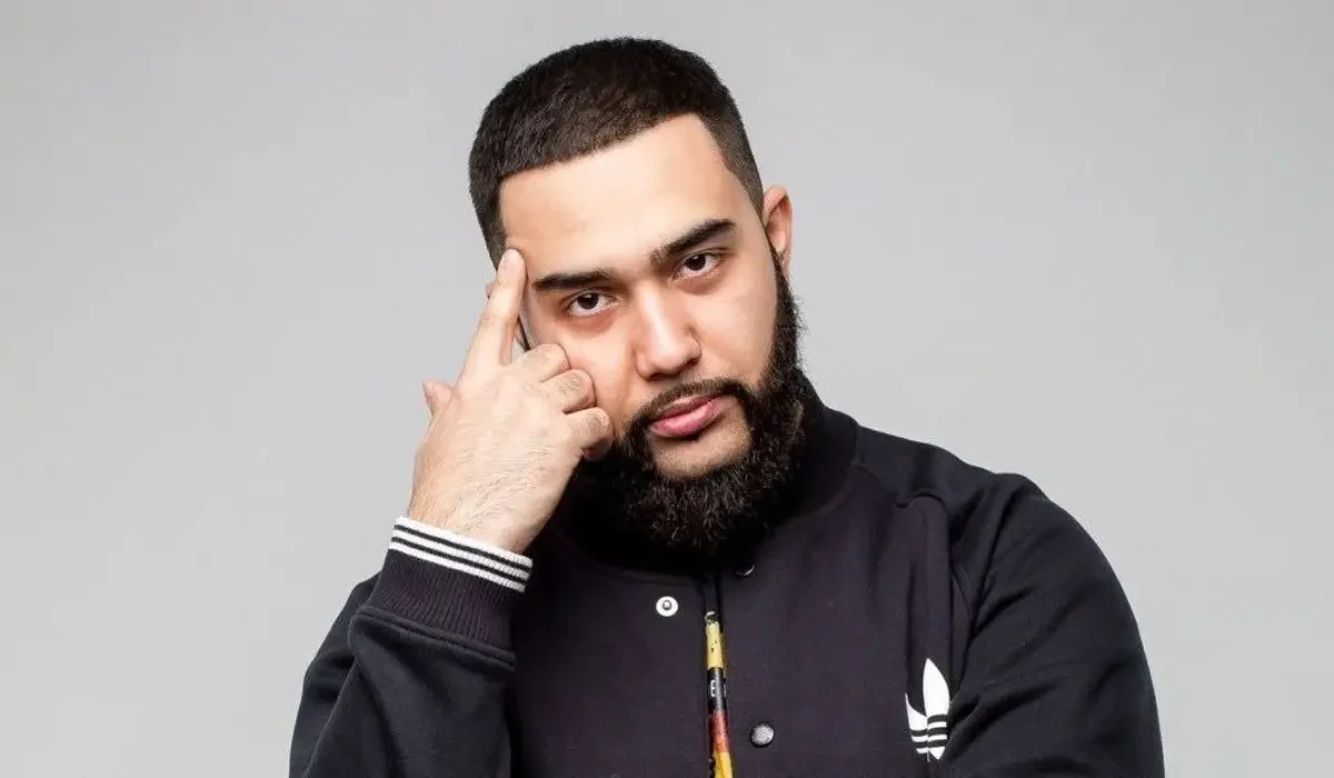 Самолет с Jah Khalib не смог приземлиться в Астане (ВИДЕО)